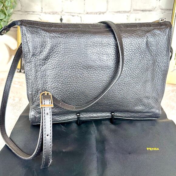 Fendi leather clutch crossbody bag - Picture 3 of 16